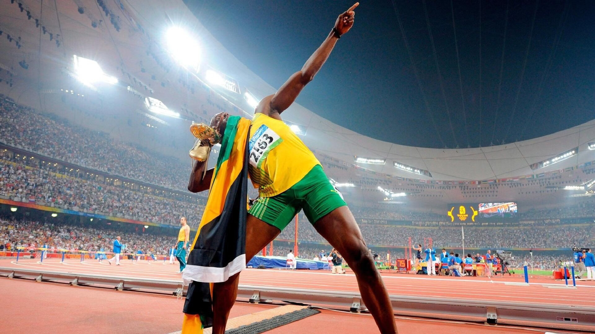 九游jiuyou-弗朗索瓦·霍尔茨豪伊泽：南非队后场不容忽视的领导者，精准指挥进攻